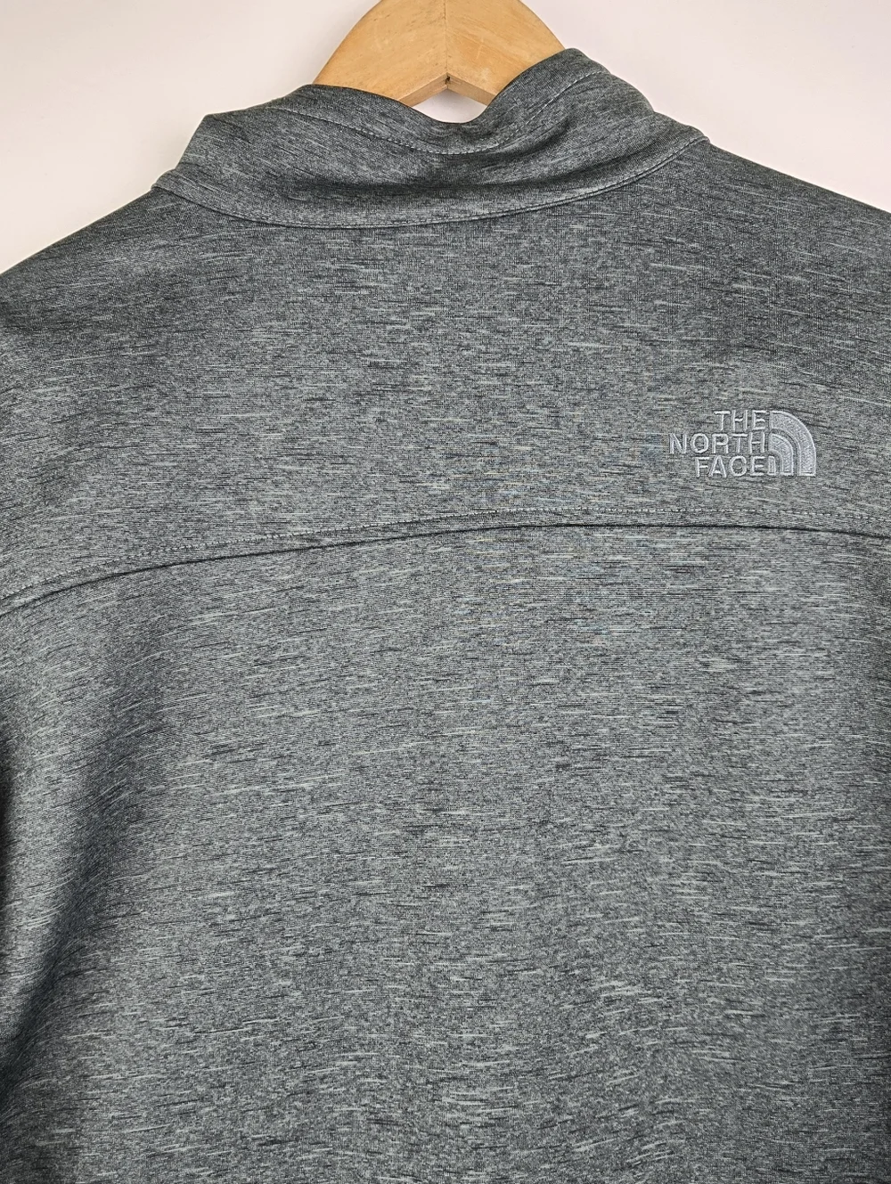 The North‎ Face Apex Softshell Jacket Mens Large Full Zip Jacket.